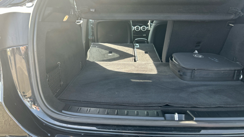 Mercedes-Benz Eqa 350 4M 215kW AMG Line Executive 66.5kWh 5dr At Electric Hatchback